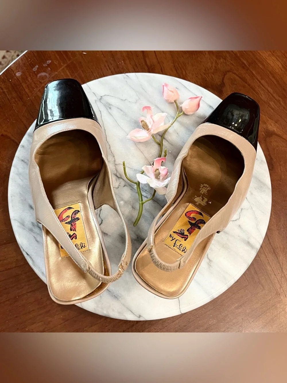 VTG Chi by Falchi Beige & Black Patent Leather Cap Toe Slingback Heels Size 9.5B